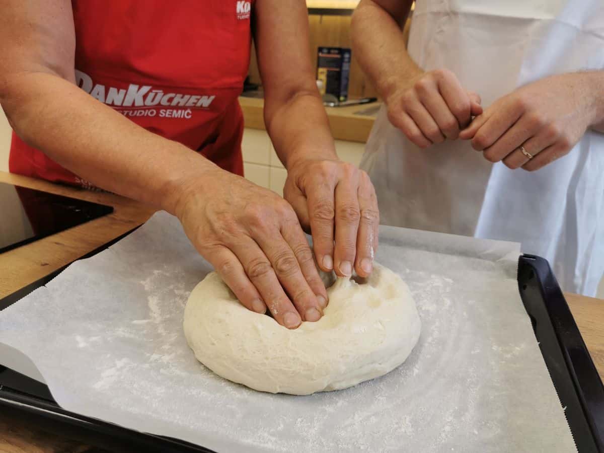 dankuchen-semic-belakrajina-bosch-kuhinjski-aparati-delavnica-9