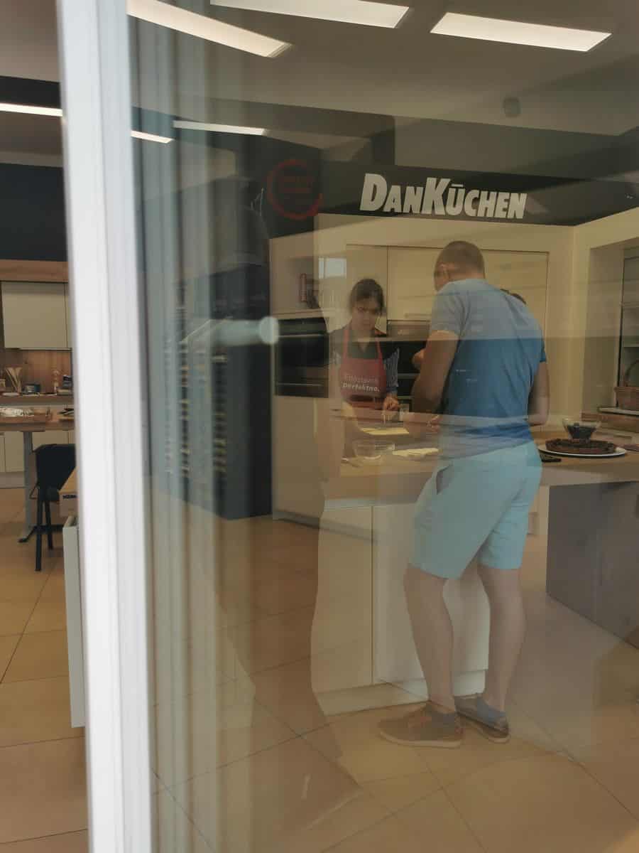 dan-kuchen-semic-bela-krajina-kuhinje-bosch-promocija-2210