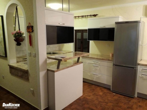 Zadovoljna stranka, otok Krk (HR)